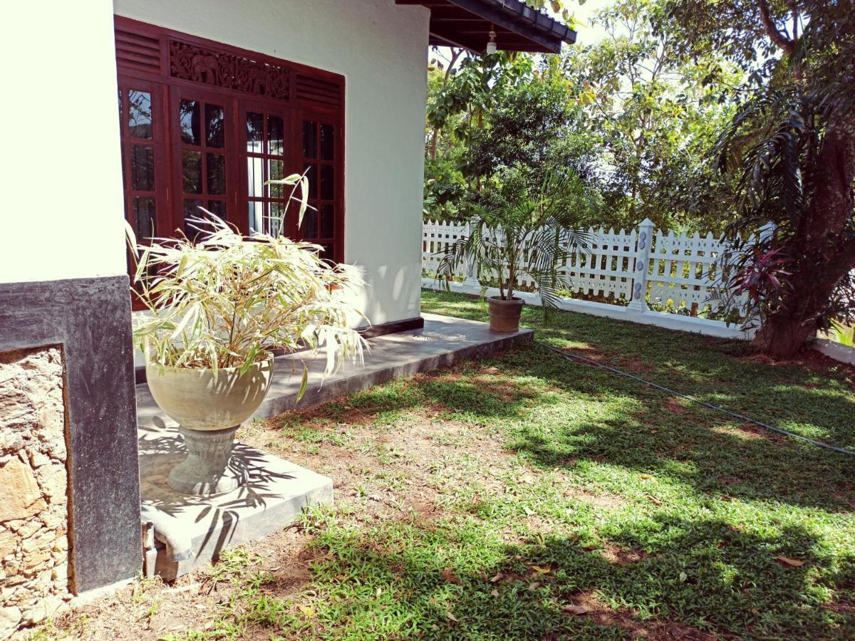 Hotel Eco Garden Hiriketiya Dikwella Exterior foto